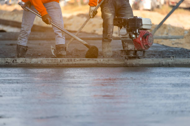 Best Concrete Driveway Installation  in Mattituck, NY